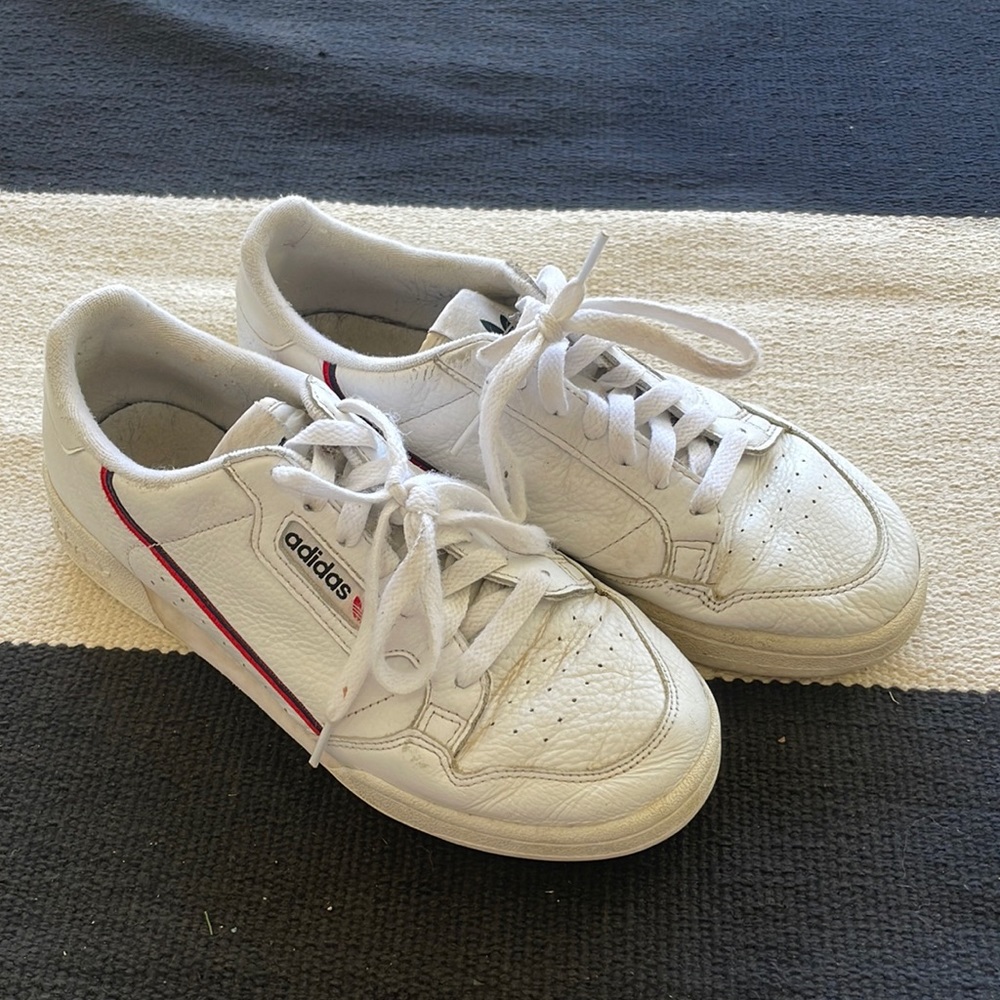 Adidas 1980s Sneaker - M size 8, women 9